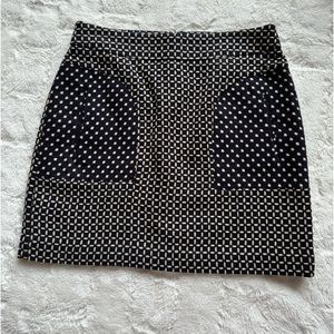 Skirt with pockets size 6
